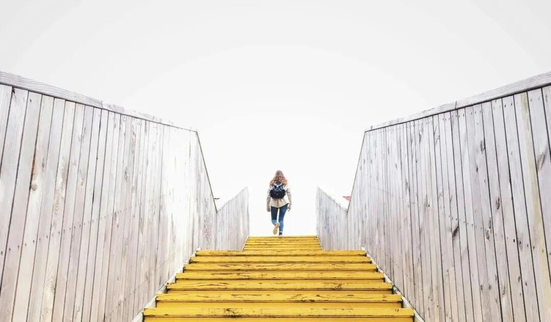 开云体育下载-惊人的穷人定律：越是贫穷的家庭，越喜欢让子女从事这3类工作，结果越来越穷